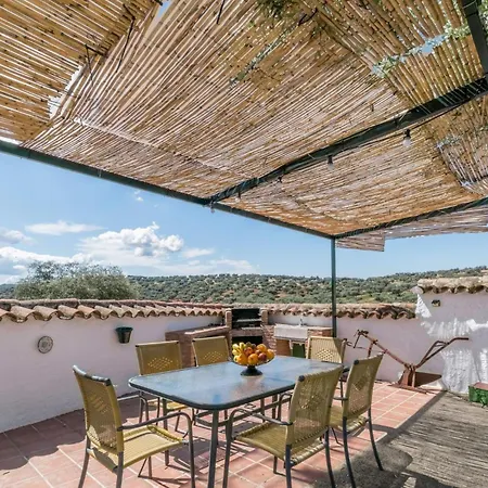 5 Bedroom In La Cardenchosa *